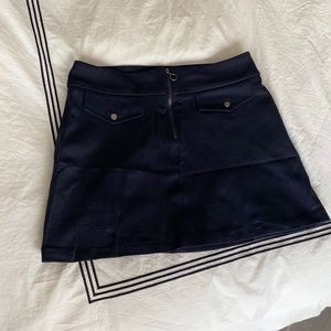 Mini elastic skirt